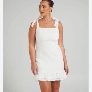 Showpo White Coastal Getaway Tie Should Ruffle Hem Mini Dress NWT Size 6